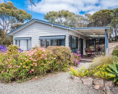 Shalom House, Emu Bay, Self catering accommodation