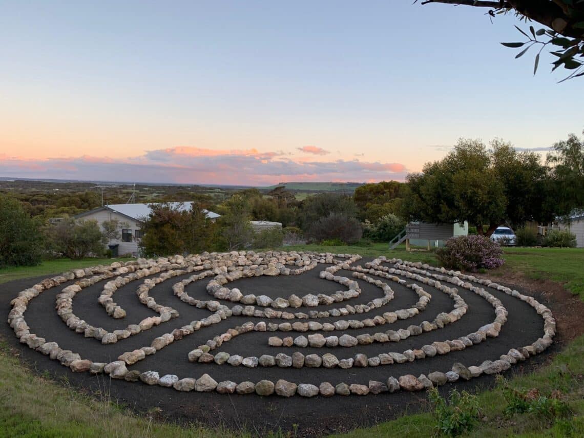 Emu Labyrinth