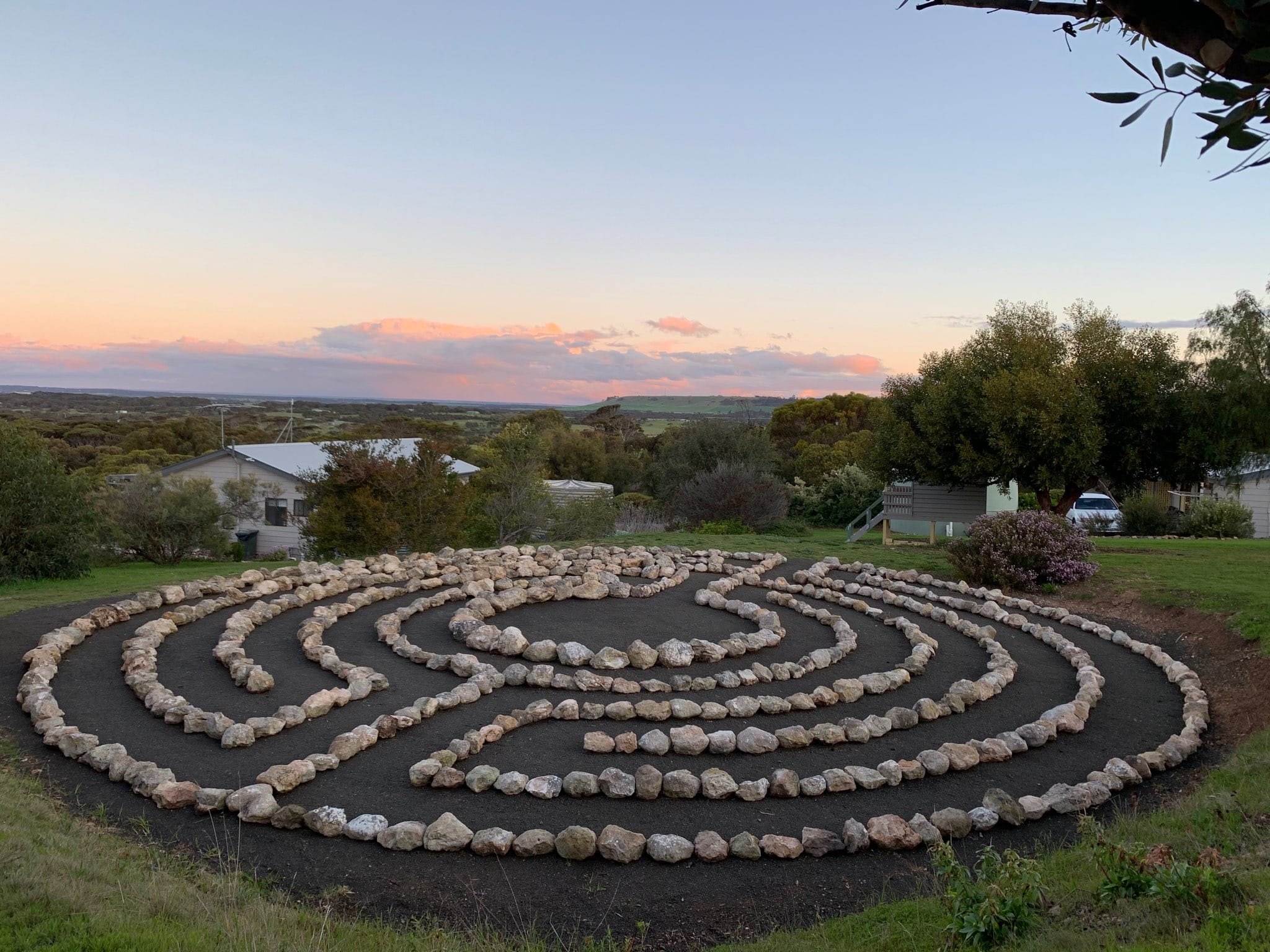Emu Labyrinth
