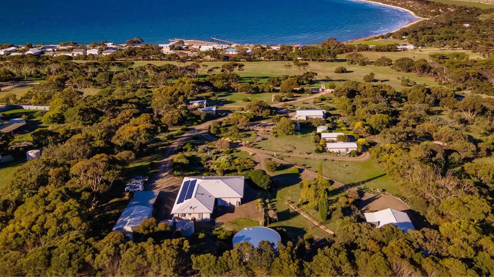 Unveiling the Hidden Gem: Emu Bay Holiday Homes on Kangaroo Island.